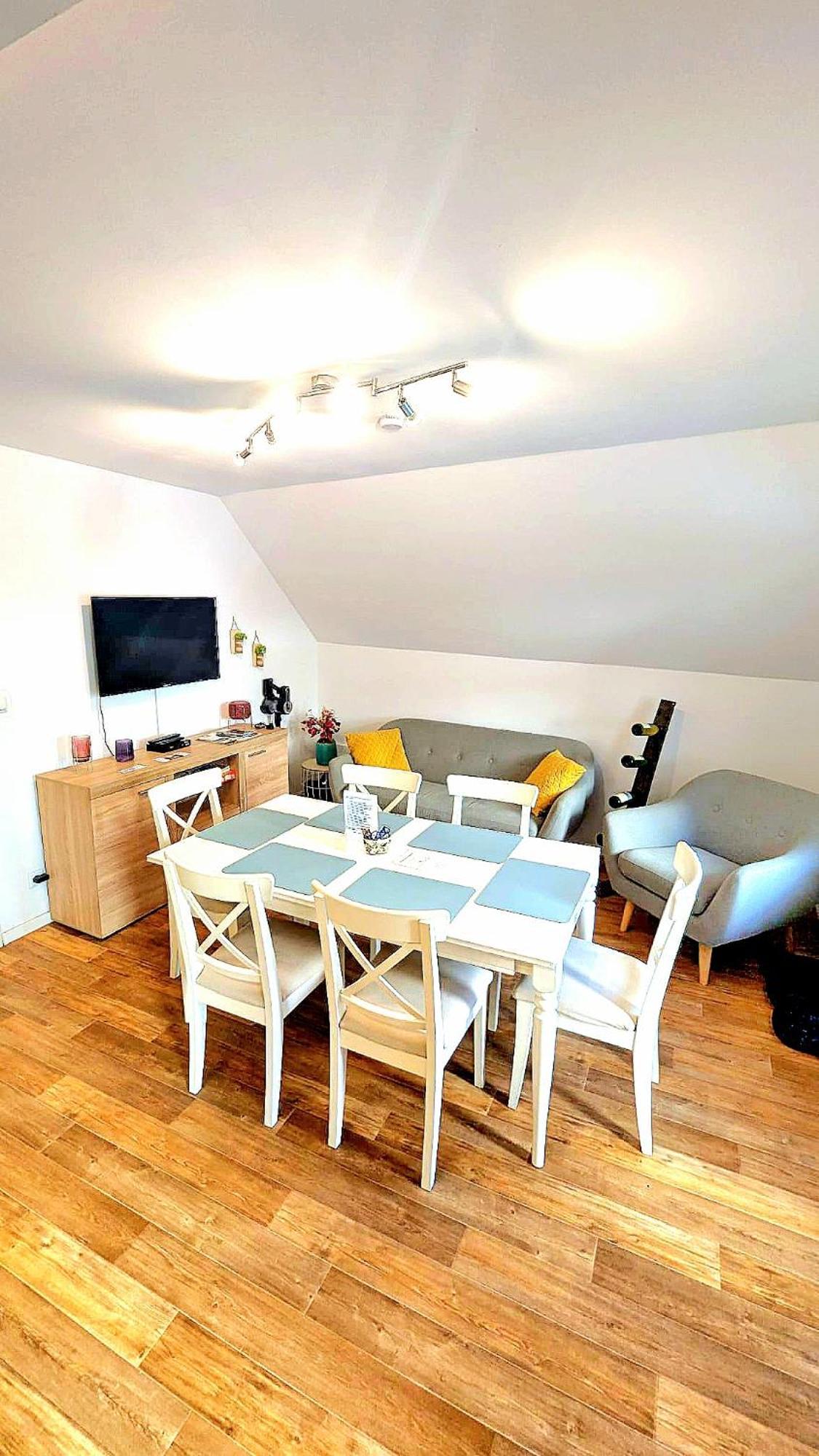 Ferienwohnung An Der Dhron ノイマゲン・ダオン エクステリア 写真